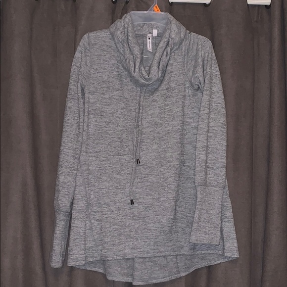 Turtle neck blouse - Picture 1 of 2